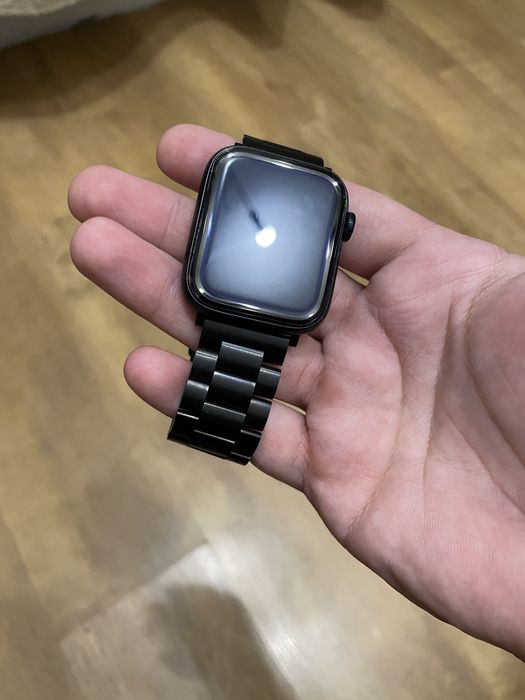 Apple Watch SE Gen2 44mm