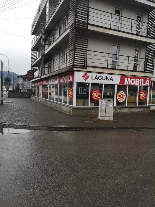 Vând  sau Închiriez Spatiu comercial la strada principala