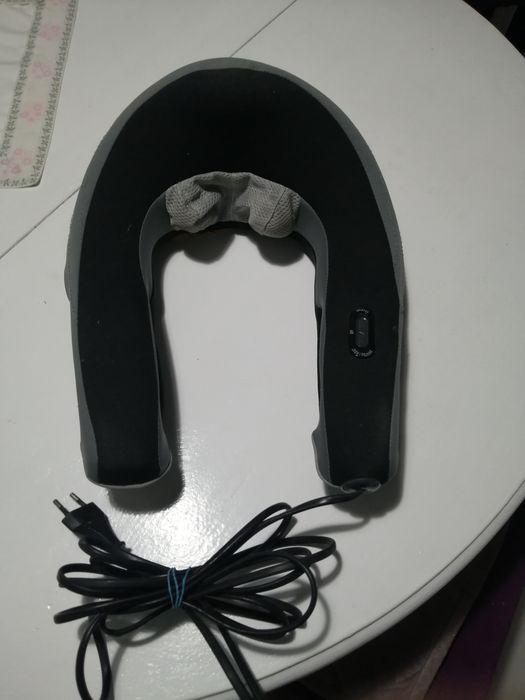 Aparat de masaj cervical (gat) cu încălzire sau fără incalzire
