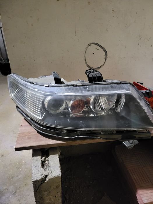 Фара хонда аккорд 7 правая