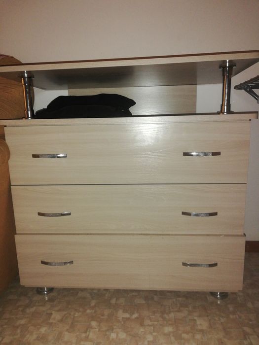 Продается тумбочка