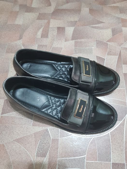 Туфли лоферы женские