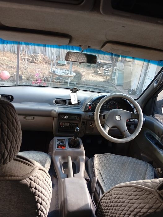 Минивэн Ниссан серена