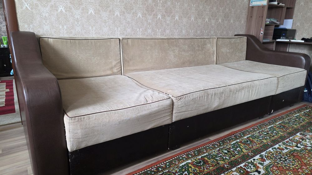 Продам б/у диван