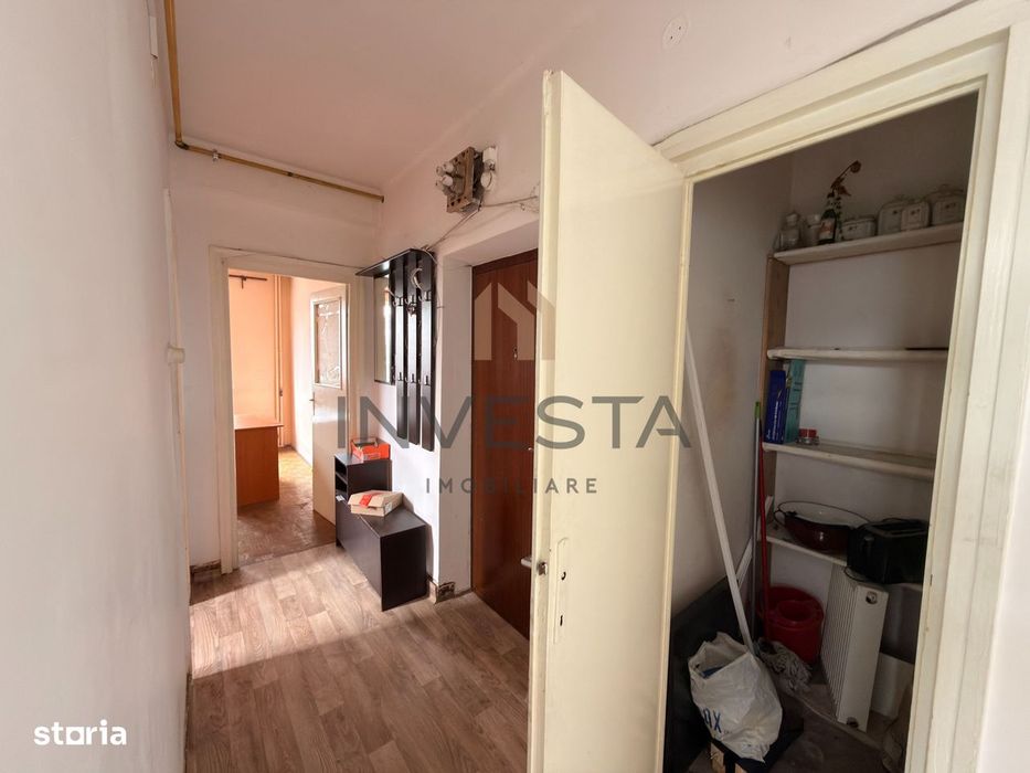 Apartament 2 camere decomandate, etaj intermediar, Piata Mihai Viteazu