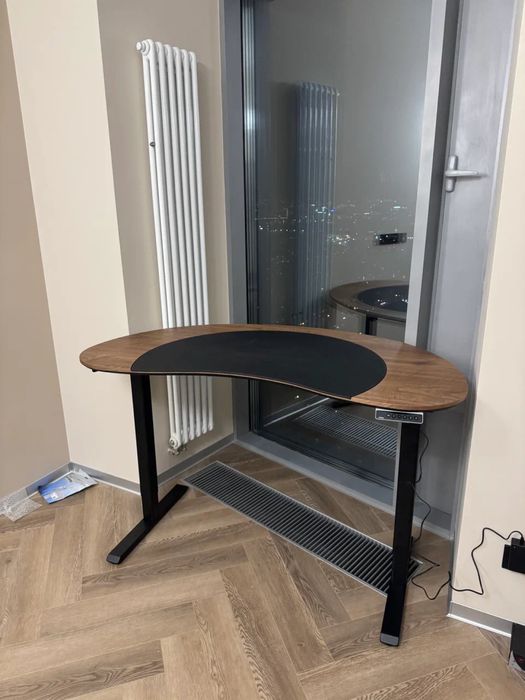 Стол с регулировкой высоты/Бalandligi sozlanadigan stol