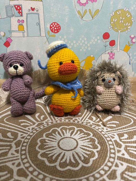 Вязаная игрушка ручной работы