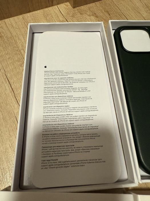 Husa magsafe piele originala iphone 16 pro max