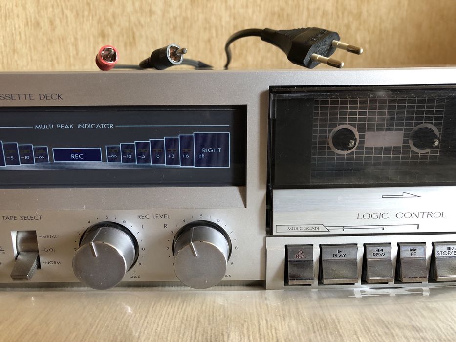 Стерео касетен дек JVC  модел KD-V11