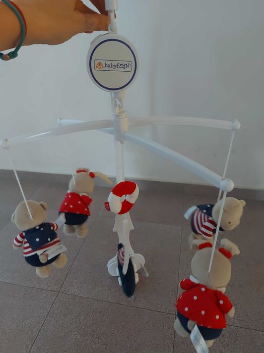 Музикална въртележка за кошара