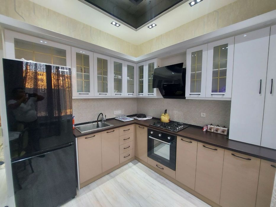 Срочно сдаётся 2-х комнатная квартира этаж 2 ориентир Family парк