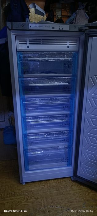 Продам морозильную камеру