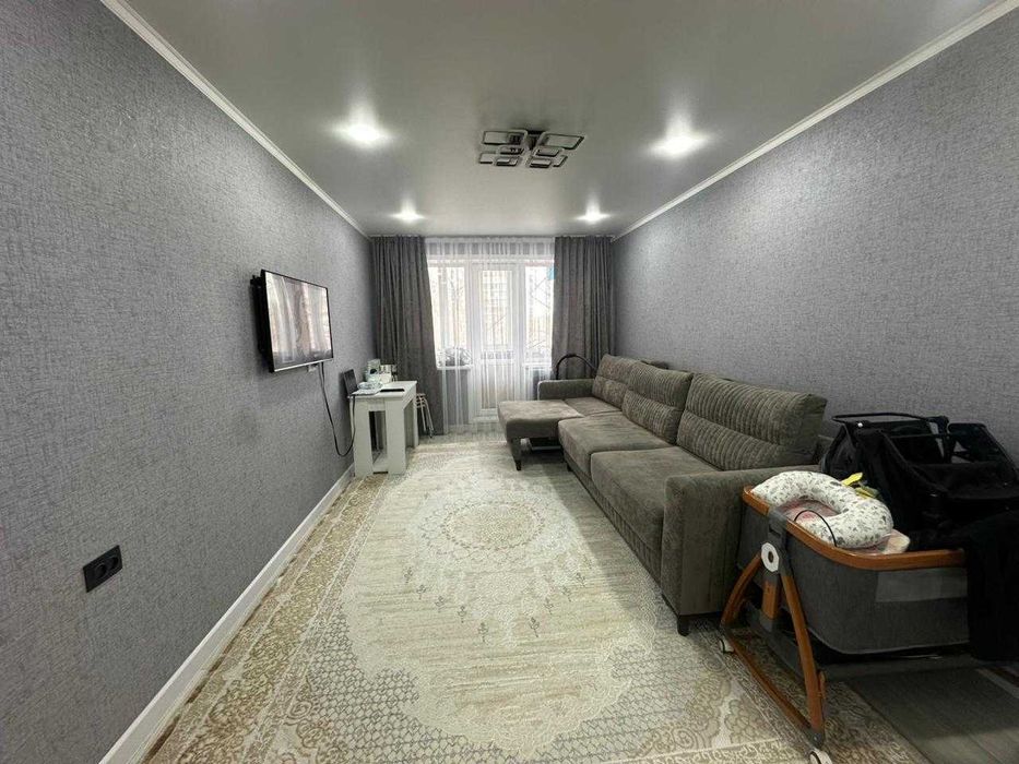 Продаю 1- комнатную квартиру по пр. Металлургов!