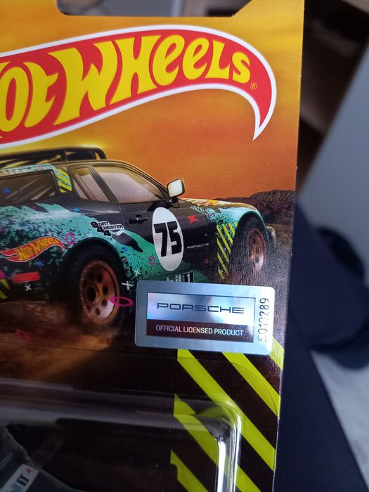 Porsche 944 Dirtmeister - Hot Wheels RLC - количка 1/64