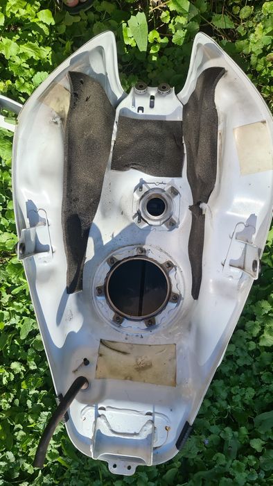 Rezervor CBR 600f 2011-2013