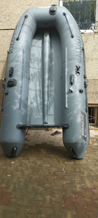 Надувная лодка Big Bot Bering 310  Россия