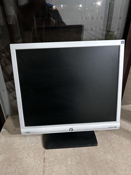 Продам монитор Benq