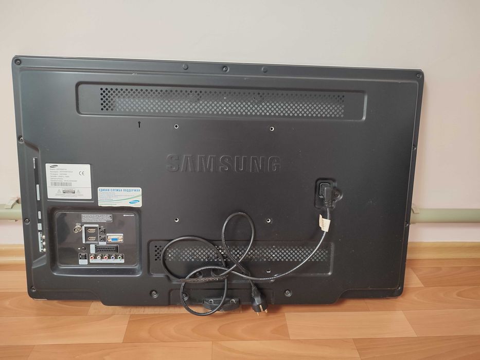 ЖК-телевизор Samsung 37" Full HD (LE37C530)