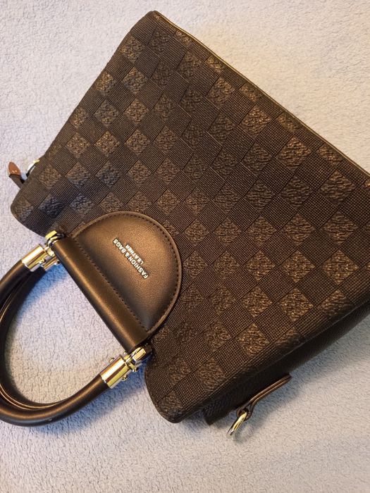 женские сумки через плечо