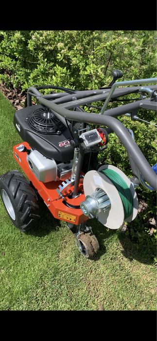 Vindem/montăm roboti de tuns gazonul HUSQVARNA AUTOMOWER