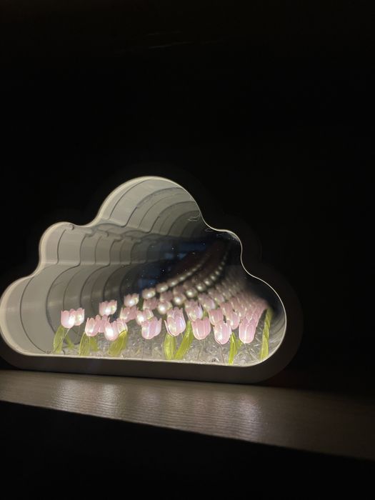 НОЧНИК ТЮЛЬПАН 3D Бесконечные тюльпан