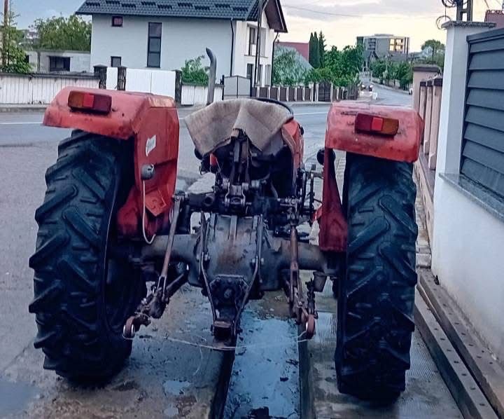 Tractor Massey Ferguson
