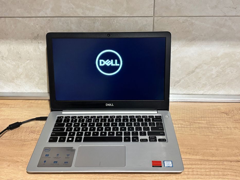 Laptop dell inspirion 13 5000 p87g i5