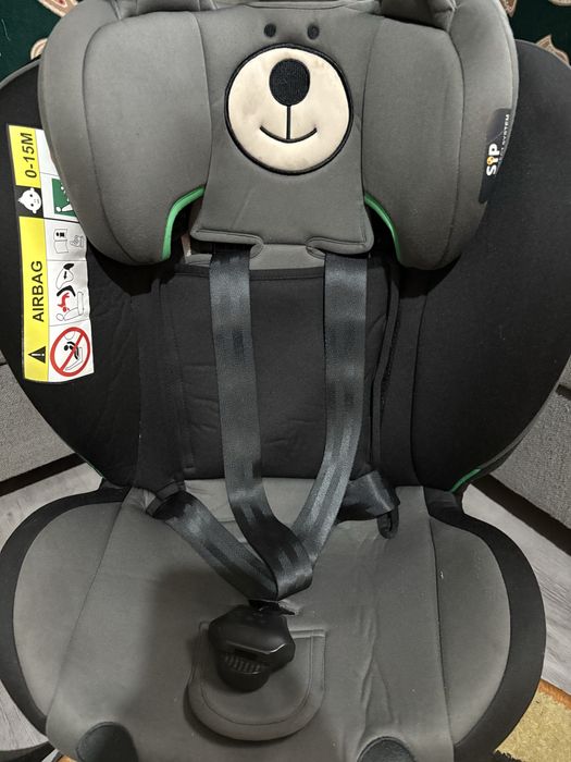 Scaun auto cu isofix