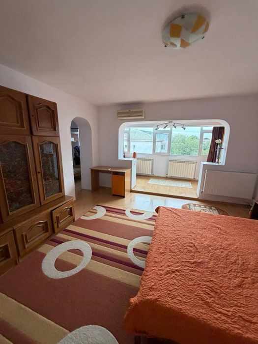 Apartament 2 camere + 2 balcoane + dressing , Strada Traian