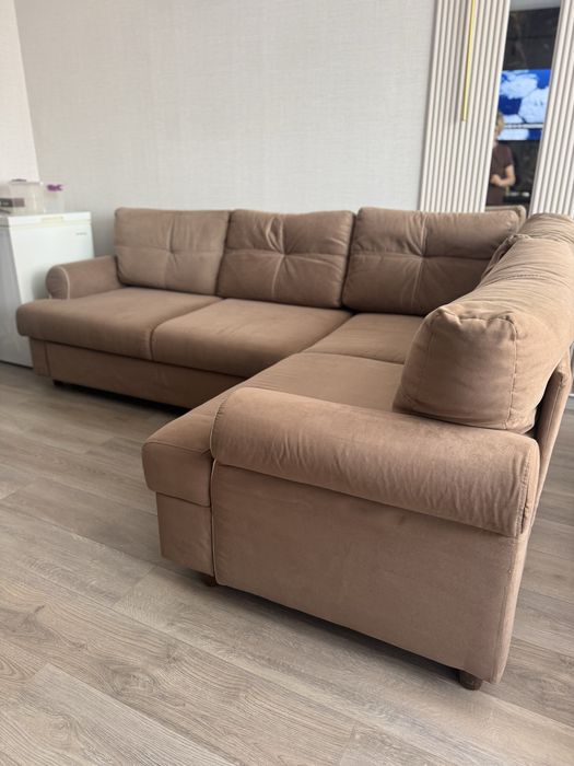 Продам диван угловой