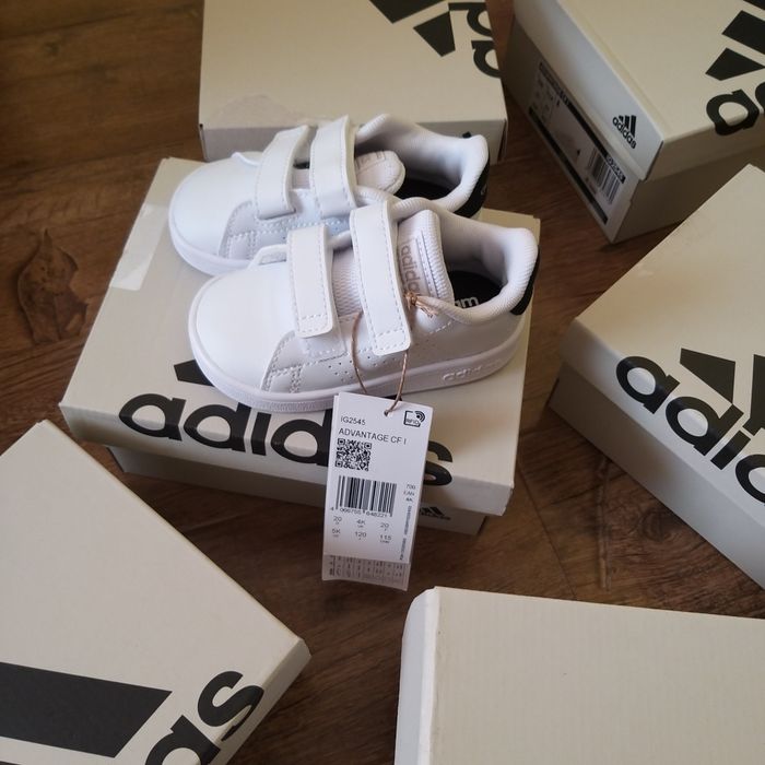 Adidas din piele