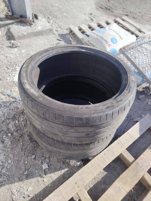 Продам резину 255/35 r19 96Y Yokohama