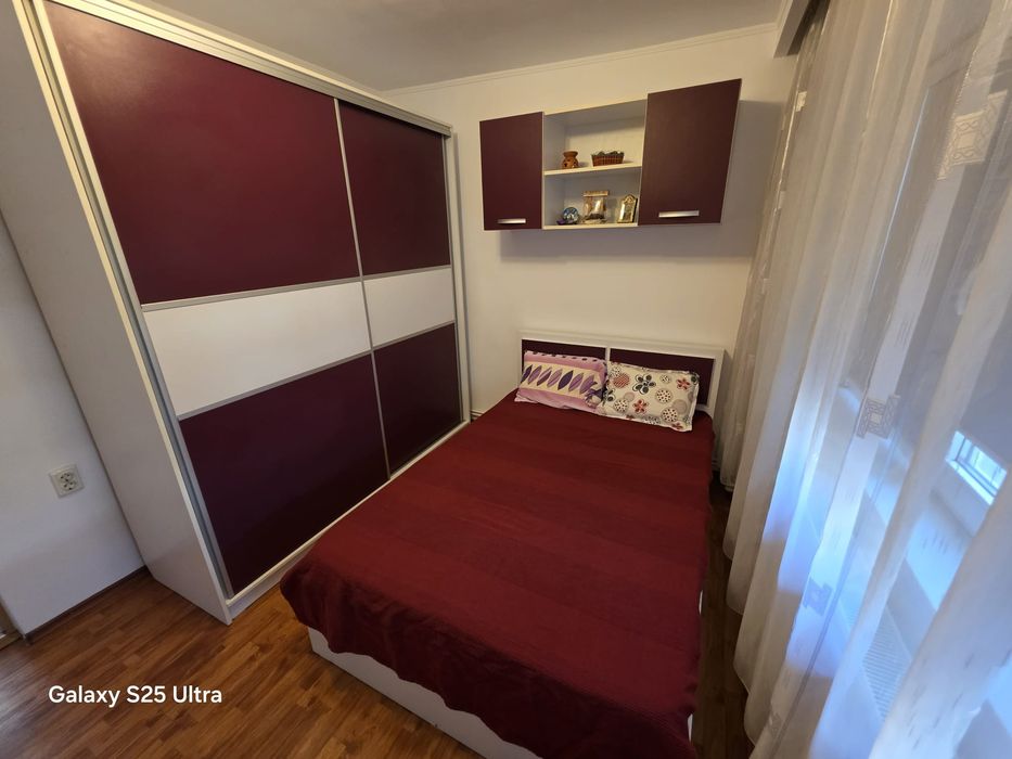 Apartament cu 3 camere de inchiriat