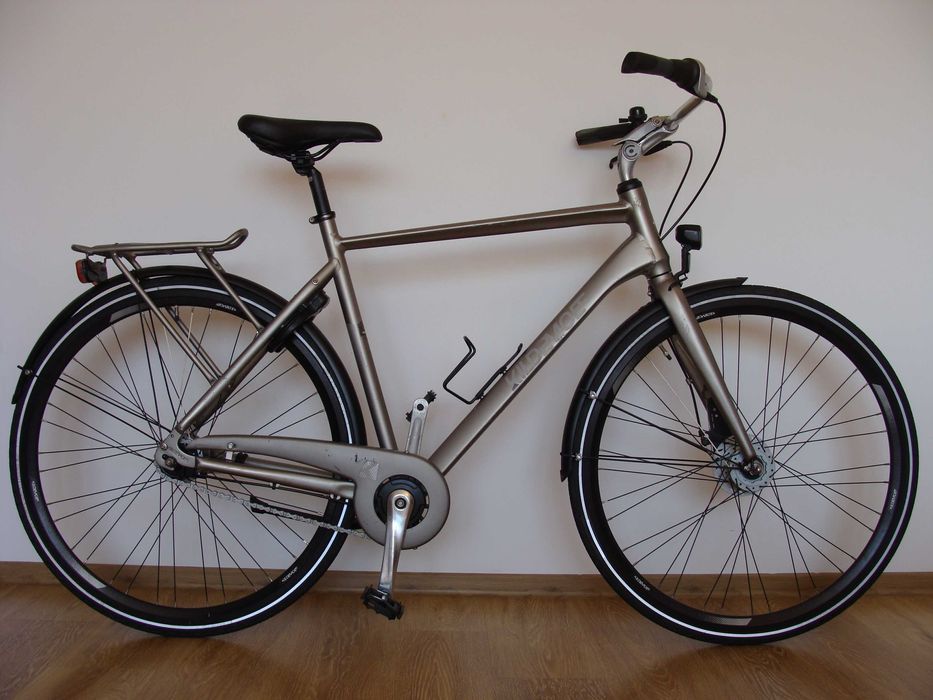 Bicicleta Kildemoes Street, oraș-trekking, cadru aluminiu, roti 28 inch, 7 viteze in butuc, Danemarca