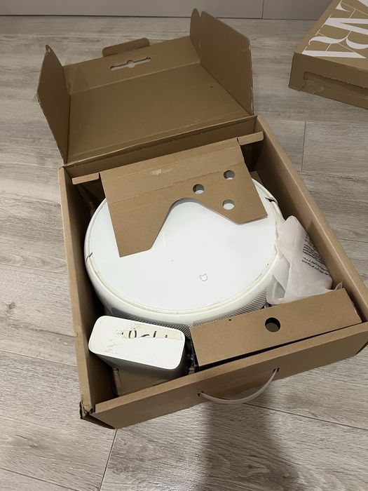 Робот пылесос XIAOMI