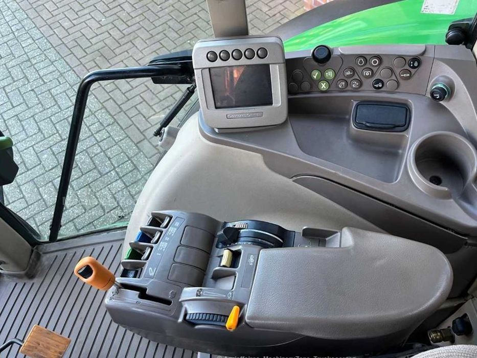 Трактор колесный  John Deere 7530 Premium