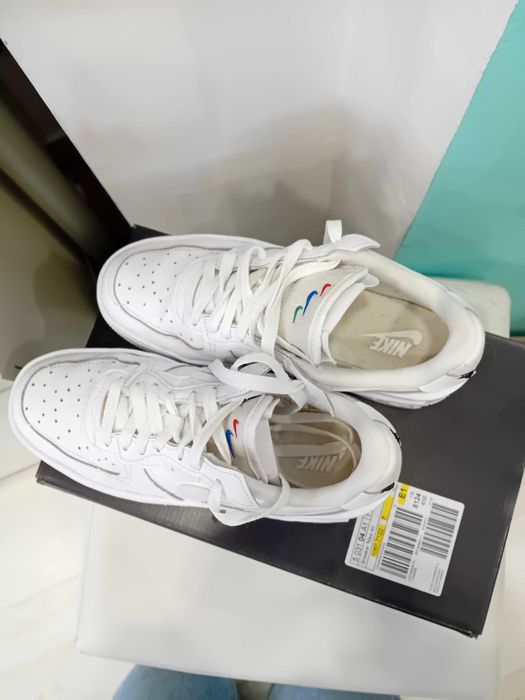 Бели naik air forse 1