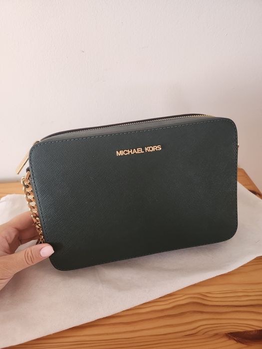 Michael Kors jet set green bag
