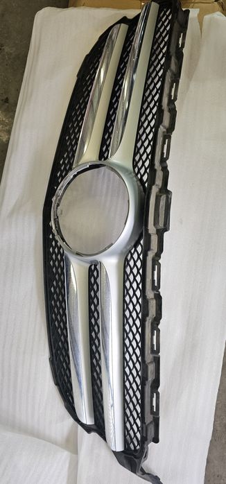 Оригинална решетка за мерцедес ц класа  w205 class s205