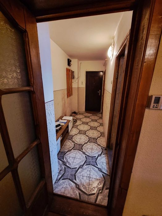 Ocazie! 2 camere 75 mp, etaj 2 + boxă – Râmnicu Sărat