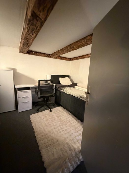 Apartament 3 camere in zona Lic. Nicolae Balcescu !