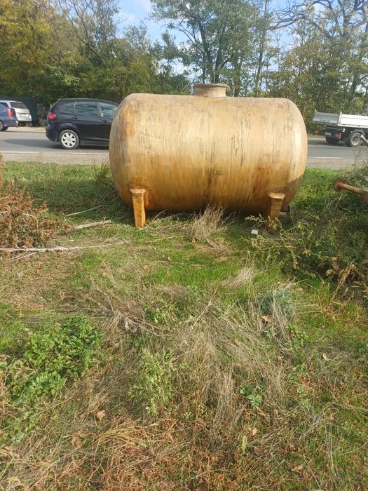 Rezervoare fibra de sticla, inox, polstif, hazna, fosa septica