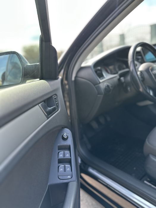 Vand Audi a4 b8 2011