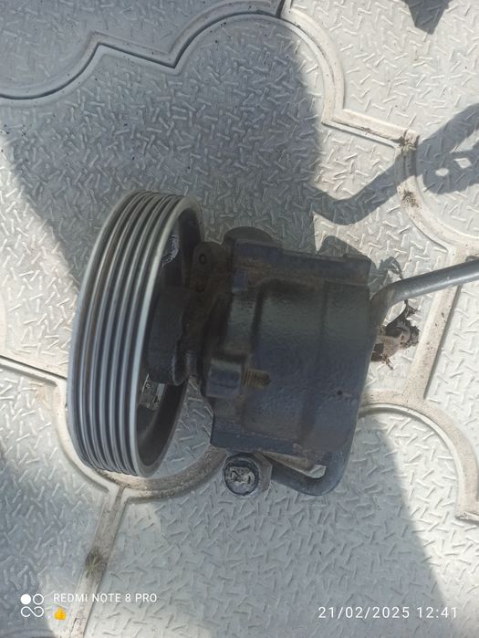 Lada Largus Renaulti Mator  2013 kampilikt