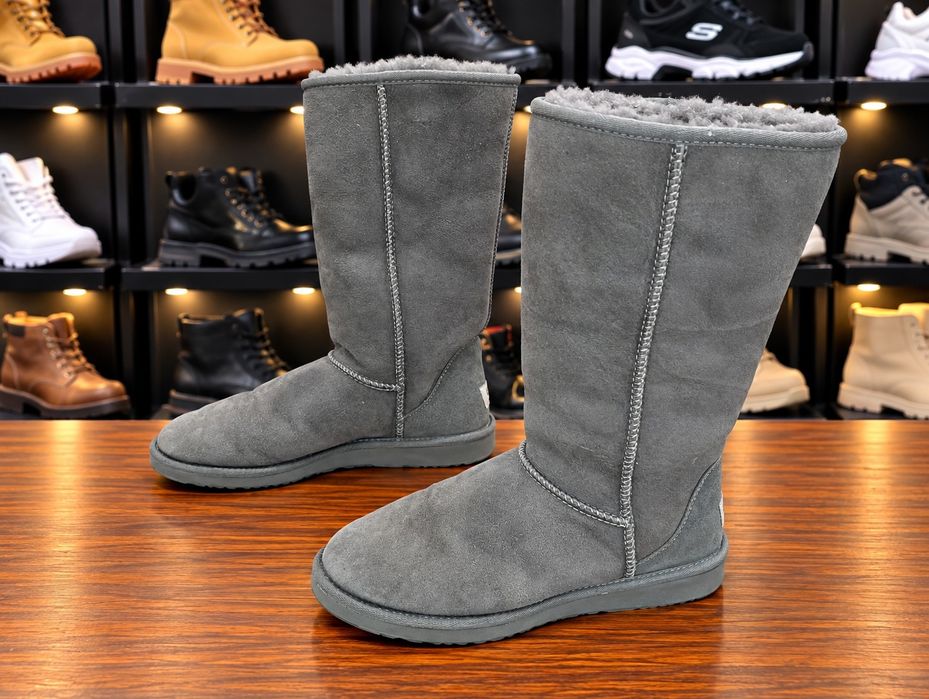 UGG кожени ботуши N 39