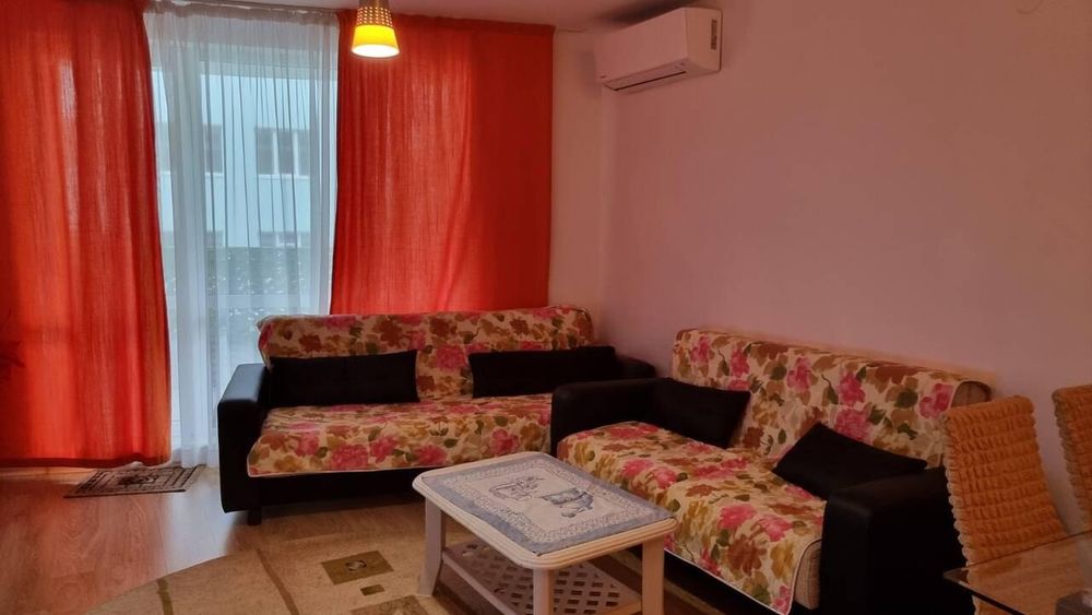 Продава се Двустаен апартамент в Поморие - 81 кв.м за 1945 €/кв.м - Снимка #1