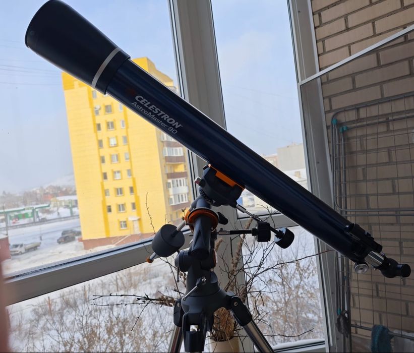 Телескоп Celestron AstroMaster EQ90