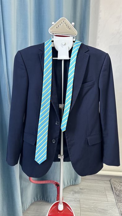 Школьный костюм