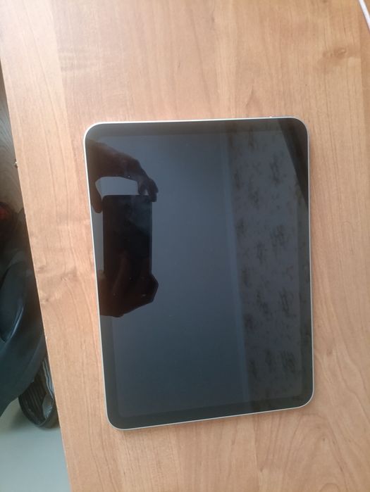 Продам ipad 11 A16 2025