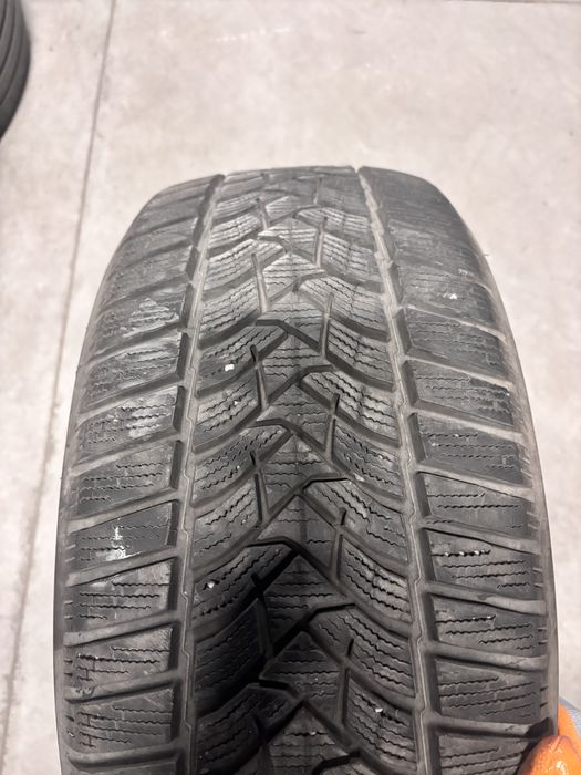 Продавам 225/50R17 и 205/55R16